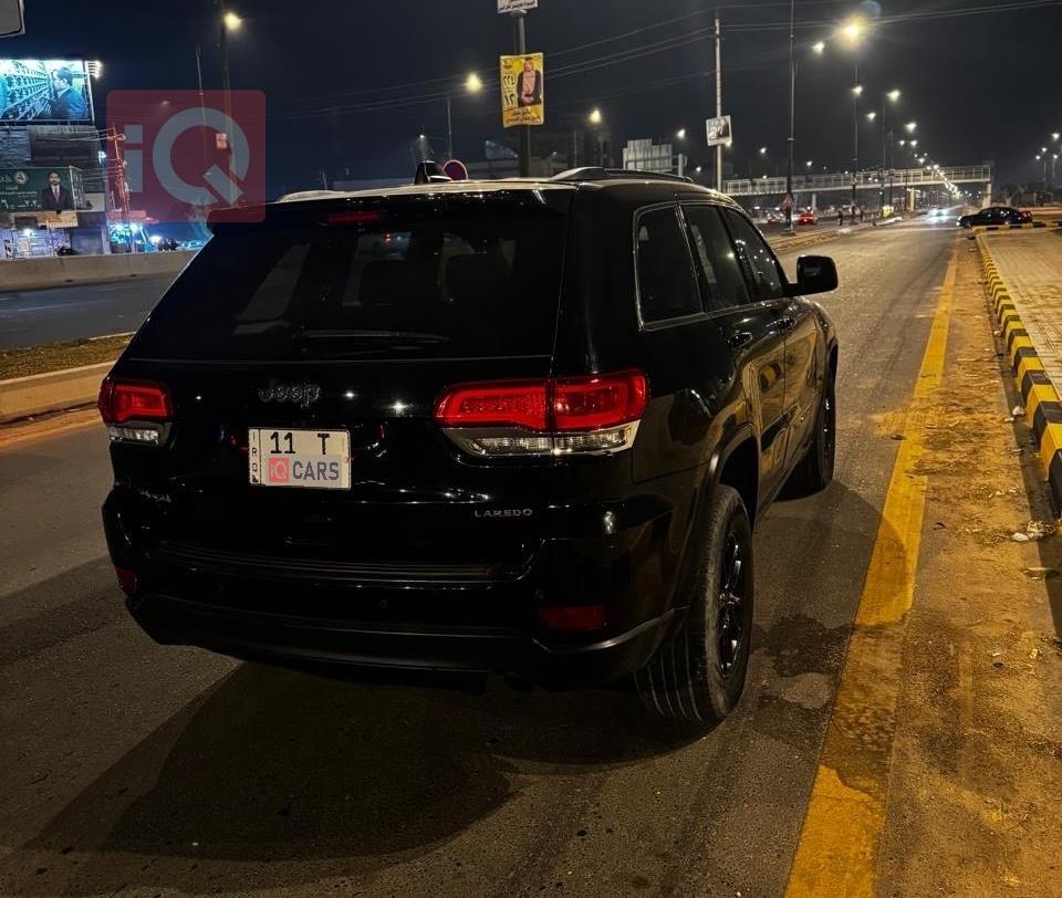 جیپ گراند شیرۆکی